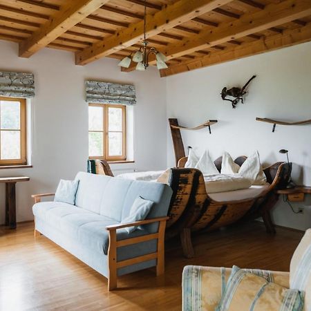 Bed and Breakfast Weingut Koegl Рач-ан-дер-Вайнштрассе Экстерьер фото