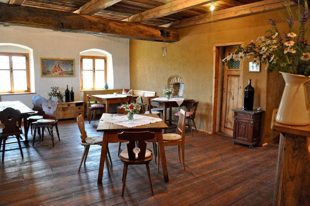 Bed and Breakfast Weingut Koegl Рач-ан-дер-Вайнштрассе Экстерьер фото